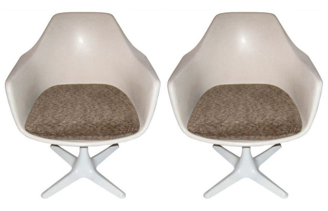 Pair of Burke Armchairs After Eero Saarinen