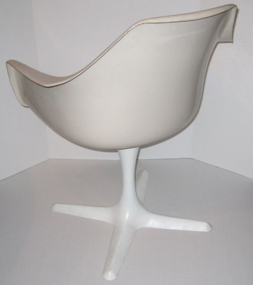 Pair of Burke Armchairs After Eero Saarinen