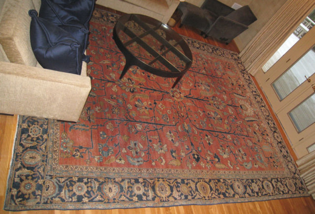 Antique 11x14 Ft Flatweave Persian Serapi Carpet