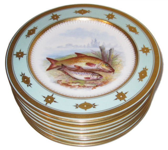 Set 12 Minton Painted Fish Dinner / Cabinet Plates