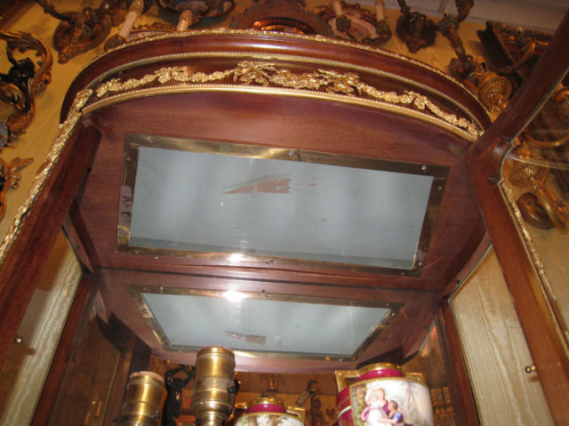 Linke Signed Louis XV Style Vitrine Display Cabinet