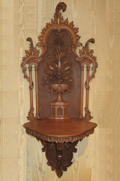 Pair of Neoclassical Carved Wooden Wall Brackets