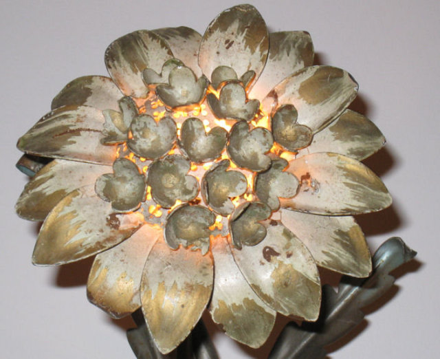 Mid-century 4-Light Flower Petal Metal Wall Sconce