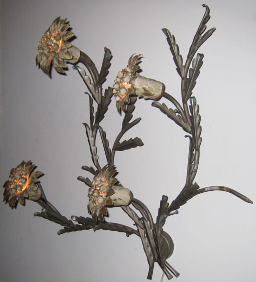 Mid-century 4-Light Flower Petal Metal Wall Sconce
