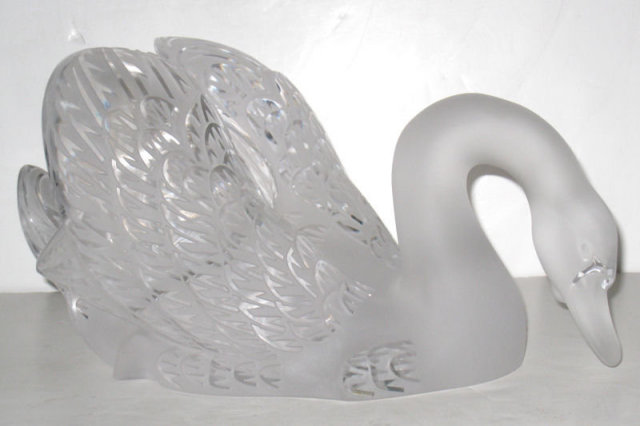 Lalique Crystal Head Down Swan 11615 Mint Condition