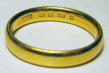 Antique English 22k Gold Band Wedding Ring 1909