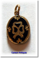 Antique Irish Gold & Black Enamel Shamrock / 3 Leaf Clover Mourning Locket 1858