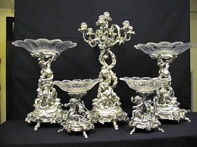 Table Garniture