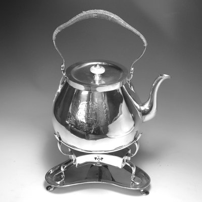 Kettle on stand