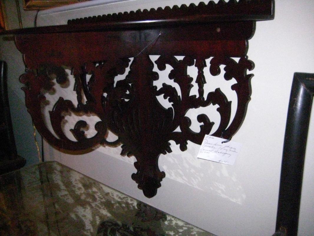 English Shelf/Demi Lune