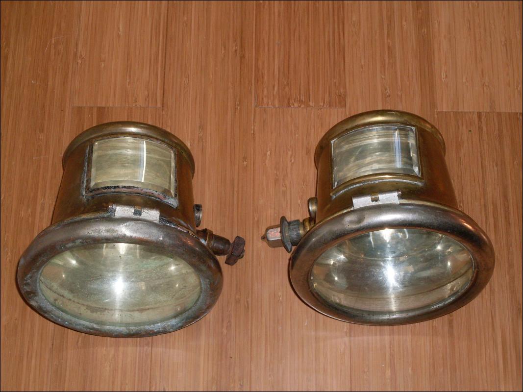 YOU FOUND IT, RIGHT HERE _ Rare Find _PAIR of Circa 1913 _1914 _1915 Solid Brass CADILLAC Cowl Lamps Signed: Gray Davis curved Dome Glass and Curved Bevelled Glass on Side Beautiful Design