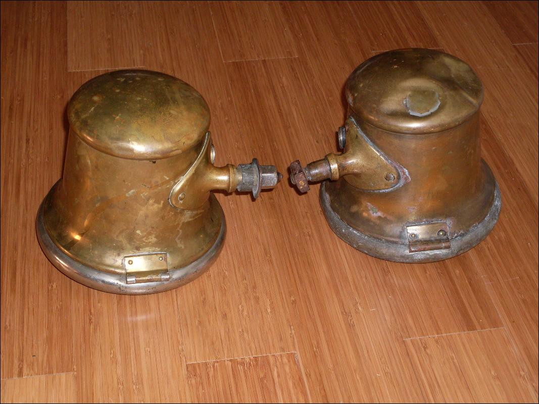 YOU FOUND IT, RIGHT HERE _ Rare Find _PAIR of Circa 1913 _1914 _1915 Solid Brass CADILLAC Cowl Lamps Signed: Gray Davis curved Dome Glass and Curved Bevelled Glass on Side Beautiful Design
