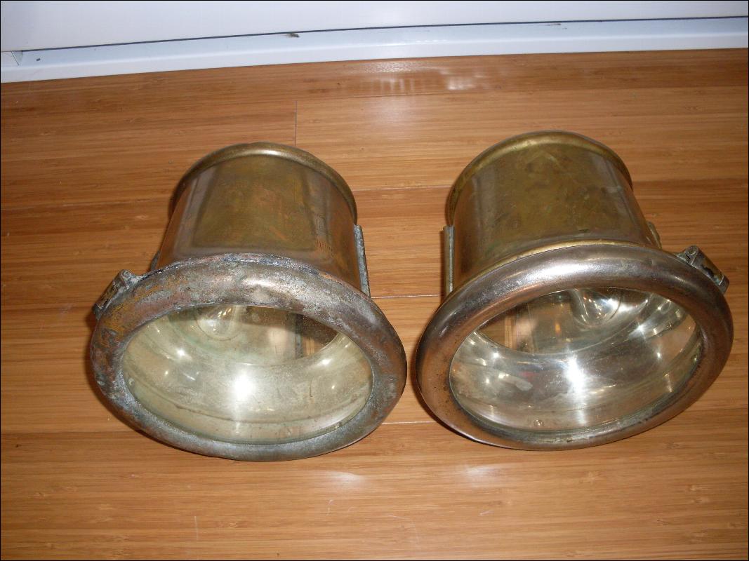 YOU FOUND IT, RIGHT HERE _ Rare Find _PAIR of Circa 1913 _1914 _1915 Solid Brass CADILLAC Cowl Lamps Signed: Gray Davis curved Dome Glass and Curved Bevelled Glass on Side Beautiful Design