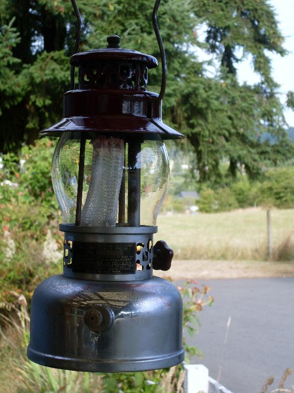 Unusual Find _ Original Sears Roebuck & Co. U.S.A. made by American Gas Lantern Co._BURGANDY color COLEMAN Style Lantern Made by AMERICAN GAS _Alloy BOX _NO SALES TAXES to USA