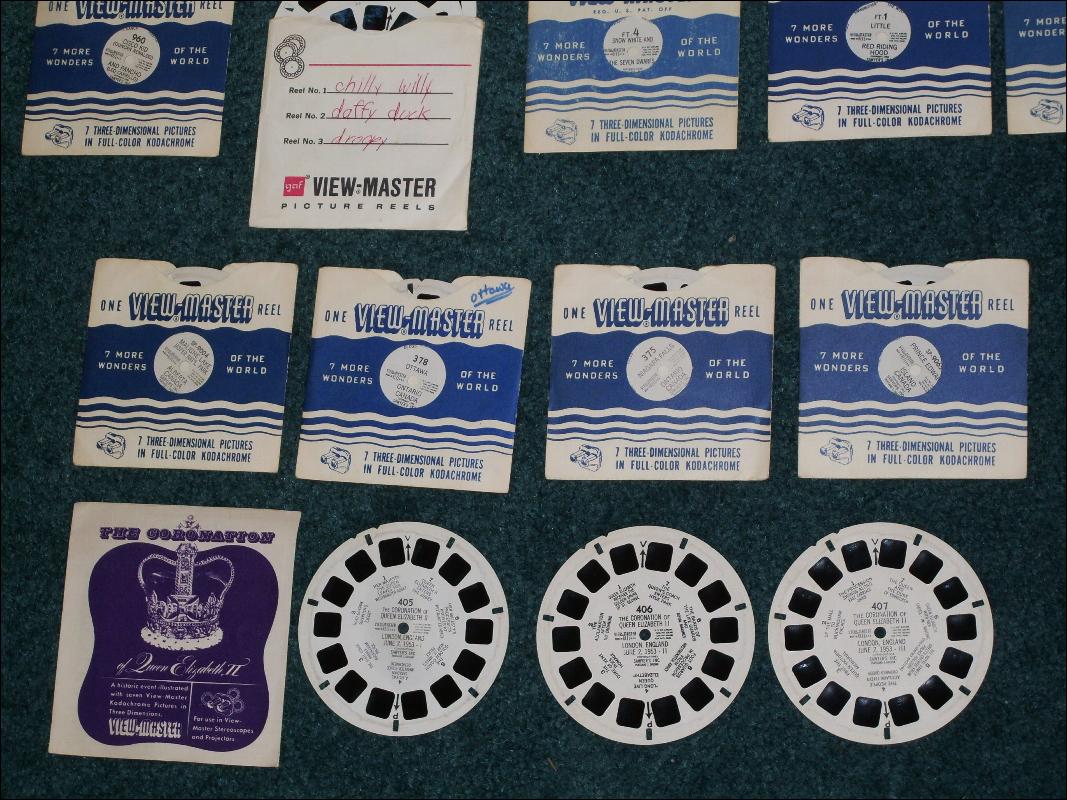 Collector's Collection HUGE LOT of Vintage Viewmaster Round Disc Slides _Mighty Mouse Circa 1958 Terrytoons CBS Television + more