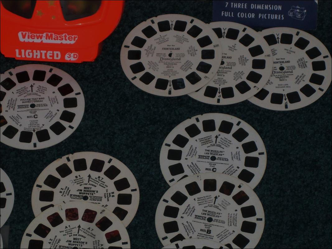 2 Viewmasters and Lot of Round Disc Viewmaster Reels _Slides Circa 1955-1985 includes 3 Reels A-TEAM; 2 Reels Meet Jim Henson's Muppets etc