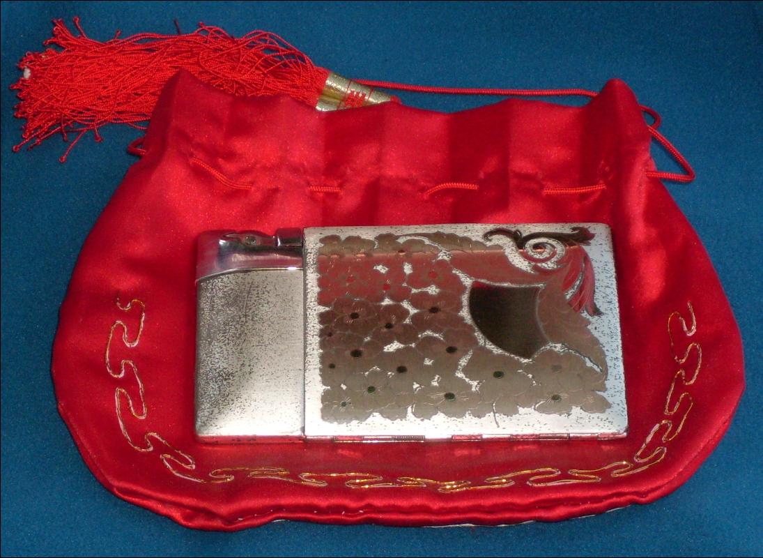 Elgin American Magic Action Lite - o- Matic CIGARETTE CASE with Lighter & ORIGINAL info Papers