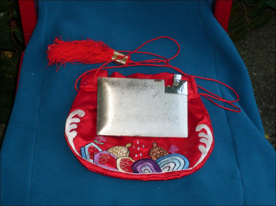 Elgin American Magic Action Lite - o- Matic CIGARETTE CASE with Lighter & ORIGINAL info Papers