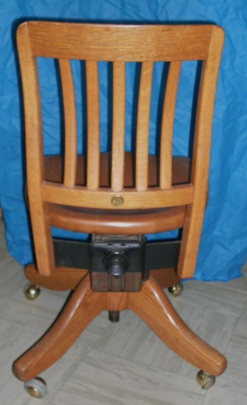 World Famous KRUG Furniture Co. 1/4 Cut or Tigers Eye SOLID OAK Swivel STENO MISSION Office Chair. Beautiful Original Condition