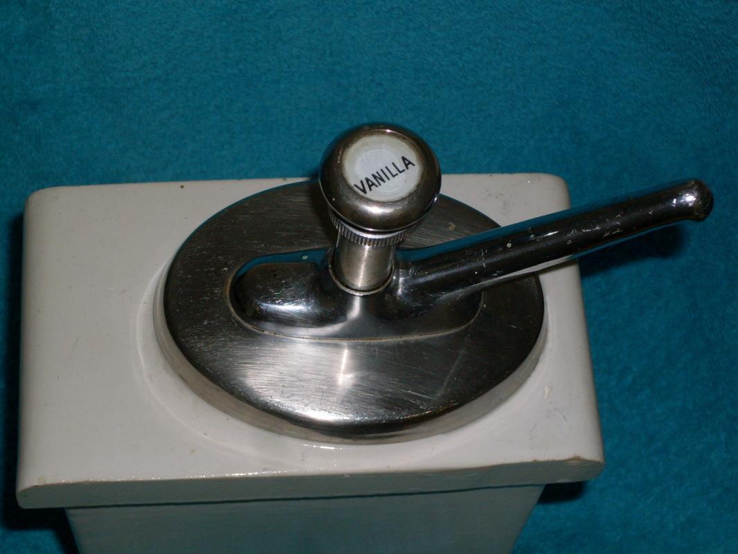 Soda Pop _ Fountain STRAWBERRY syrup Dispenser Vanilla _14