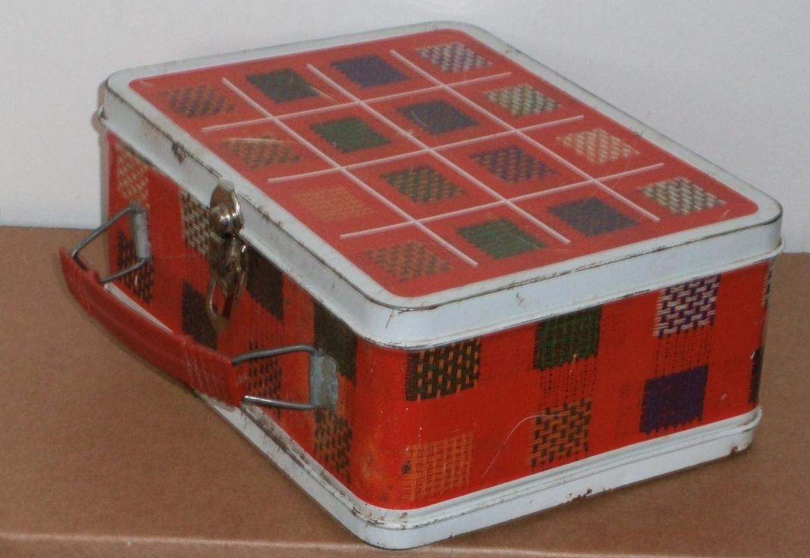 OHIO ART Plaid Woven Pattern Yellow Green Blue on RED Metal Lunch Box USA