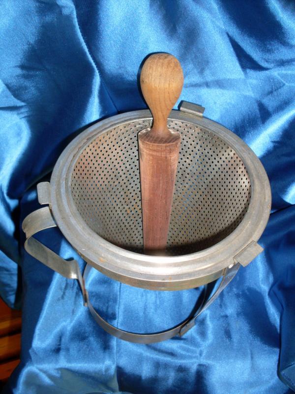 c.1920 SIEVE / STRAINER Kitchen Canning w/Holder & Wooden Rolling Pin + RED Tupperware Label Dispenser
