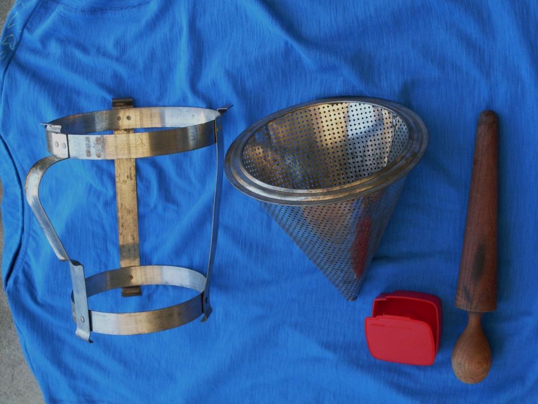 c.1920 SIEVE / STRAINER Kitchen Canning w/Holder & Wooden Rolling Pin + RED Tupperware Label Dispenser