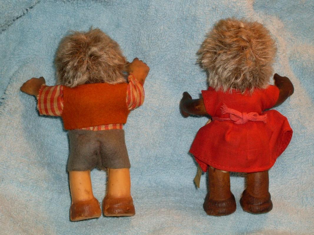 vintage STEIFF Hedgehogs Macki + Mucki with Tags 4 1/2 INCH High
