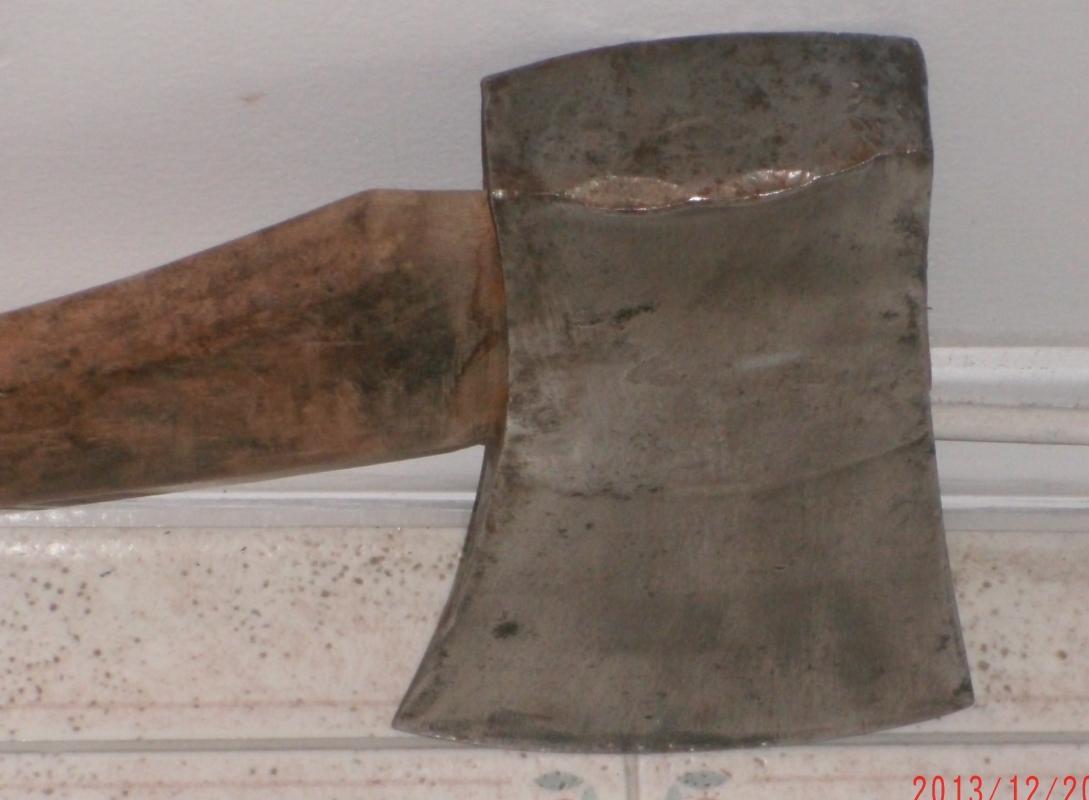 c 1889 H. WALTERS & SONS HULL, PQ ( Sheffield Toolmaker) Canadian Wedge SINGLE EDGE BLADE AXE