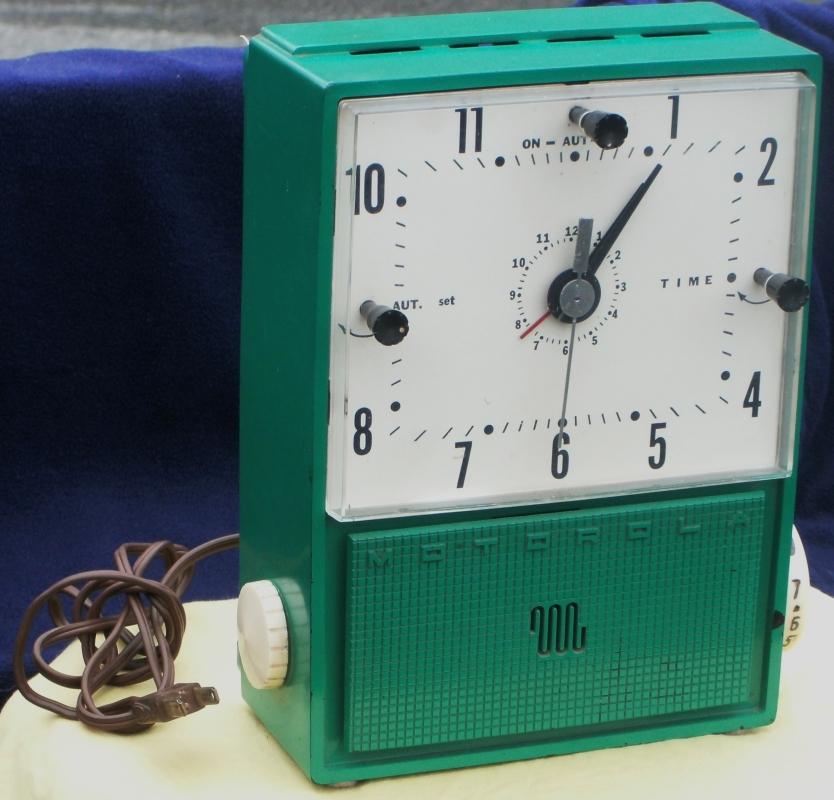 1950's MOTOROLA Modernistic Jet Age Mid Century Bakelite