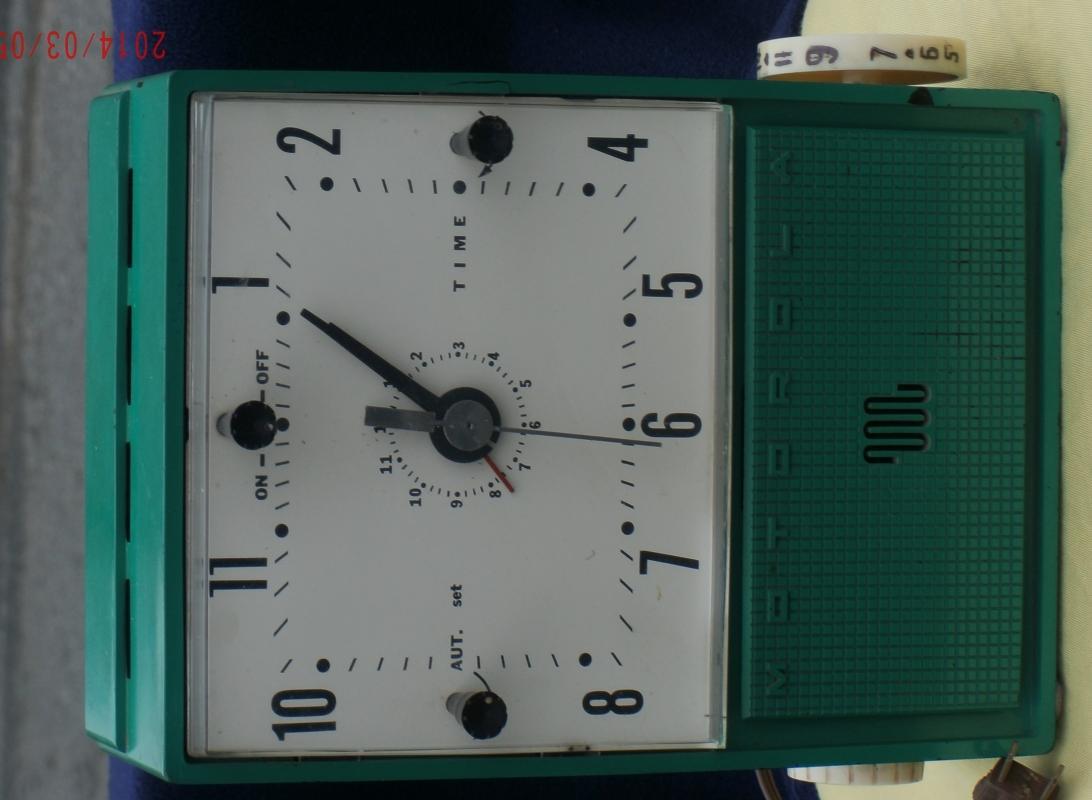 1950's MOTOROLA Modernistic Jet Age Mid Century Bakelite