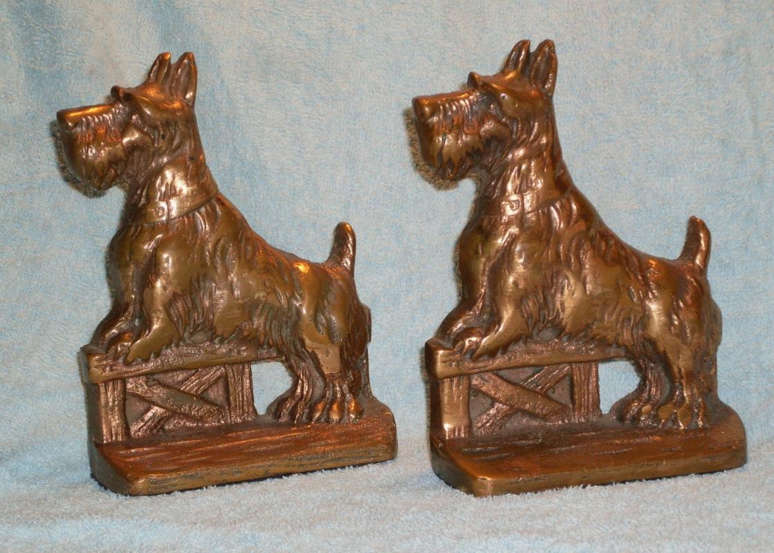 Arts n Crafts SCOTTY DOG SOLID BRONZE BOOKENDS ...Scotty Dog resting on Fence NO DAMAGE