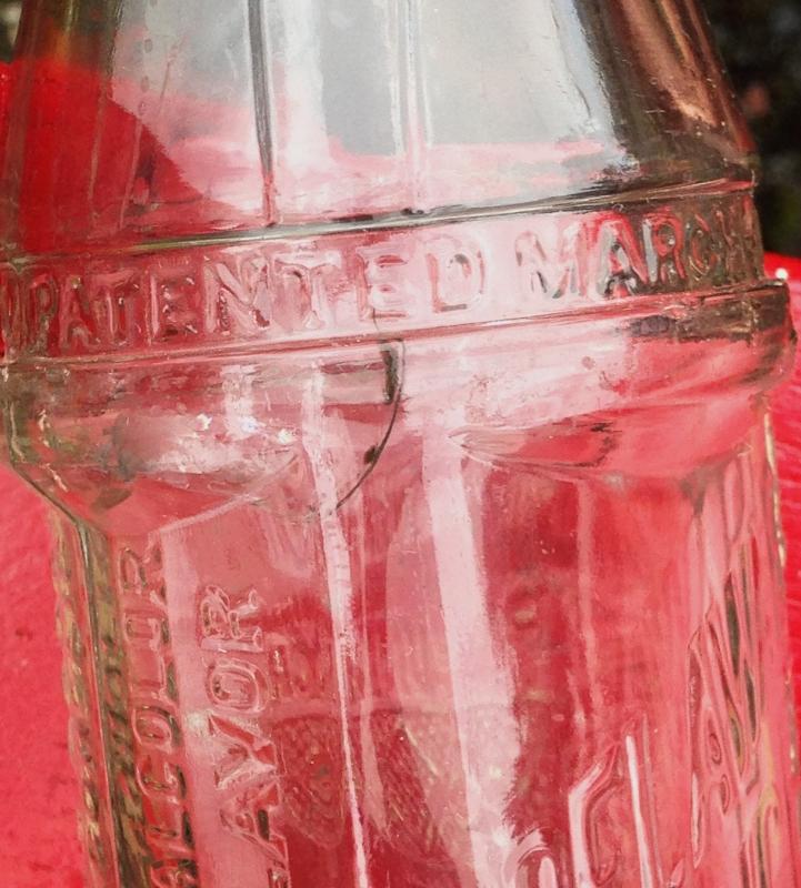 c 1924 DELAWARE PUNCH clear glass POP Bottle _ Embossed_ 6 Fld. Ozs_ SEATTLE,WASH_USA