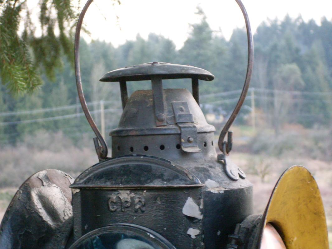 early ORIGINAL CANADIAN PACIFIC RAILROAD _CPR Railway Switch Lantern _ HLP_ M_ Montreal_