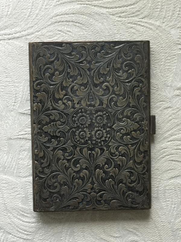HEAVY SILVER 163g _ Beautiful incised scribed Ornate CIGARETTE CASE. Circa 1930s _ Italian Silversmith_800 Mark_ Makers Mark_ NO DAMAGE