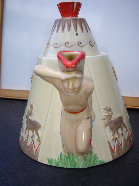Makes a Fabulous Antique Roadshow Artifact _Rare Find! _in Beautiful condition_ CLARICE CLIFF Pottery_Tapered design_