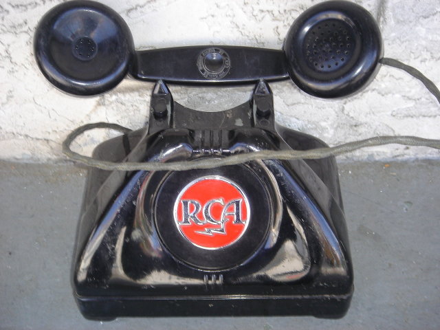 Cica 1938 RCA DIRECT-LINE TELEPHONE_ Advertising Logo VERY RARE model _ Non-Dial PHONE ~~ HEAVY 6 1/2 LBS Steel Body + Bakelite Receiver