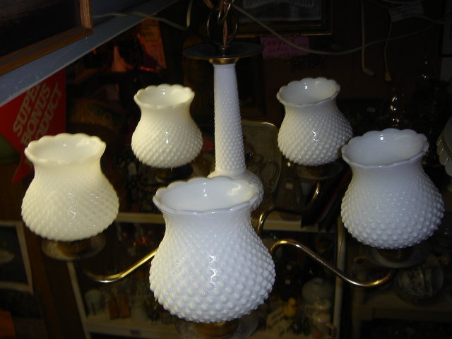 Collectible RETRO NOBNAIL Milk Glass Electric 5 Globe CEILING LIGHT FIXTURE