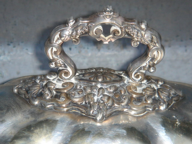 SILVERWARE GEORGIAN Revival Era .1714-1820 SILVERPLATED Large MEAT COVER size 16.25 Inches Widest HALLMARKED Makers Mark on Dome + Stamped Handle ALSO old Sheffield Oval FOOTED TRAY. Showpiece for Catering Event ~ HANDLE Detaches.