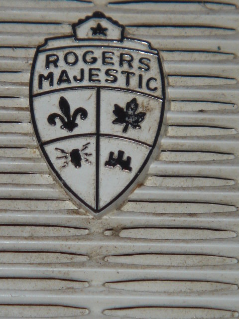 TESTED GOOD WORKING ORDER _Rogers Majestic PINK MANTLE RADIO Circa 1960's Size 12.5 Inches Wide ~ that is in Good Working Order. Tidy Condition. Safe Electric Cord + Plug. for Home Or Office