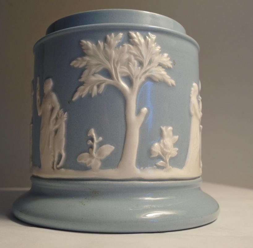 WEDGWOOD Ofetruria and Barlaston Queensware Queen's Ware POT