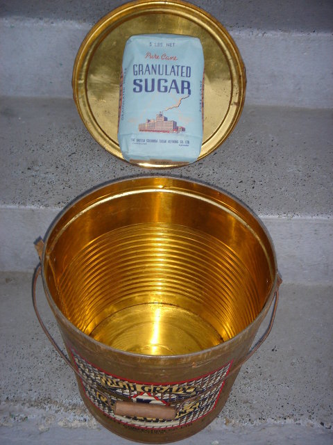 Kitchen Items British Columbia Historical Artifact LARGE Kelly Confections TIN w/lid / wood handle/ Original Rare Find