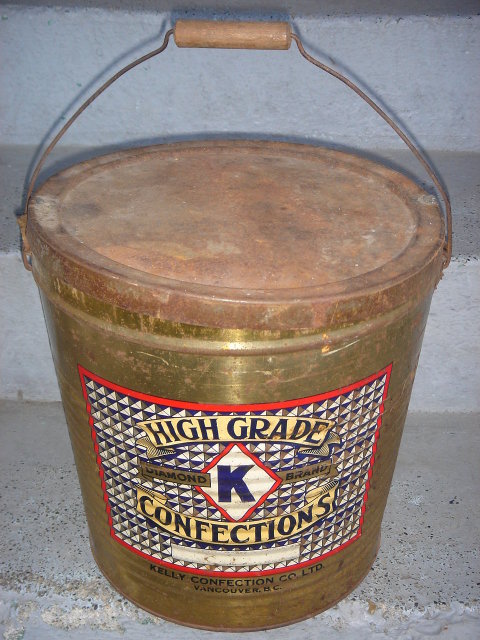 Kitchen Items British Columbia Historical Artifact LARGE Kelly Confections TIN w/lid / wood handle/ Original Rare Find