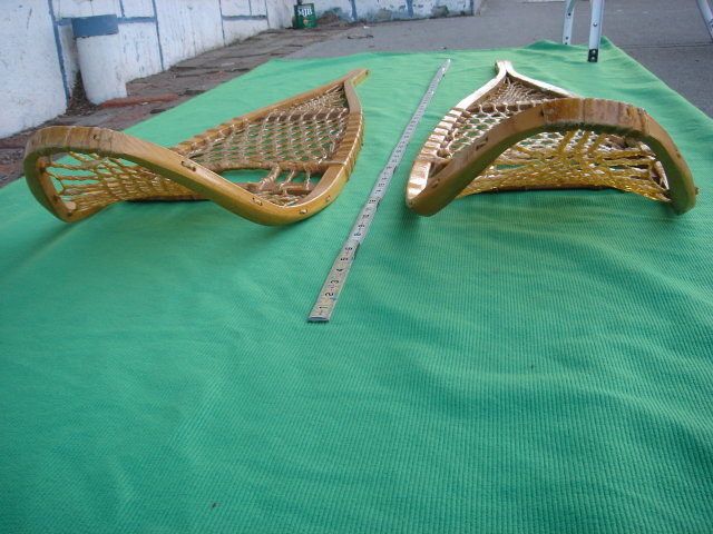 Vintage Sports Memorabilia SNOW SHOES Huron Design CUSTOM MADE ~~ LARGE 58 INCH SIZE ~ Canada In Excellent Condition Decorate Home / Office/ Give as Gift SNOWSHOES