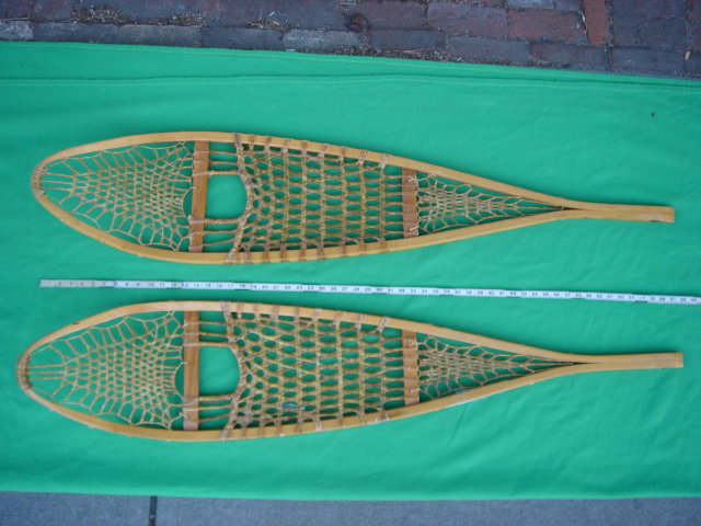 Vintage Sports Memorabilia SNOW SHOES Huron Design CUSTOM MADE ~~ LARGE 58 INCH SIZE ~ Canada In Excellent Condition Decorate Home / Office/ Give as Gift SNOWSHOES