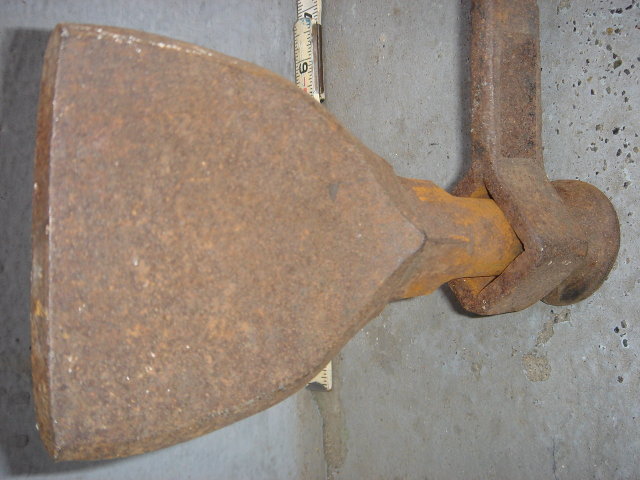 NAUTICAL_ Tools Large SHIPS Caulking Tool_ UNUSUAL STEEL Tool with Long Iron Handle and ROTATING Steel Head.~ Size 26 Inches Long ~ Similar to Axe AX Head only THIS UNUSUAL TOOL has Flat Edge verses Axe Sharp edge.