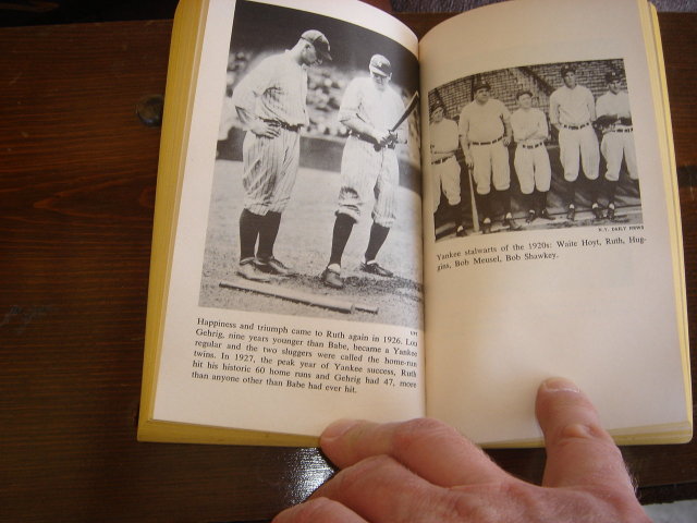 Collectible SPORTS Memorabilia ~ Vintage BABE The Legend Comes to Life ~ Babe Ruth American Sports Figure. Pocket Book / Paper Back ~ 452 Clean Pages