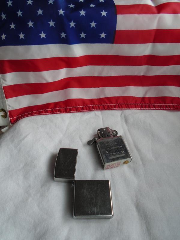 vtg ZIPPO Made in USA _ cigarette / pipe tobacco Lighter _ NICE_ No Monogram equals artist canvas _ etch Initails or design of your choice. WORKING ! Flint Sparks