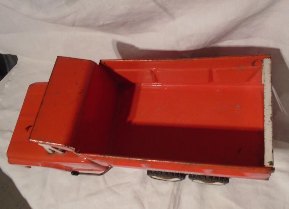 Budd L Lil Beaver Pressed Steel Dump Truck LOW LOW LOW PRICE