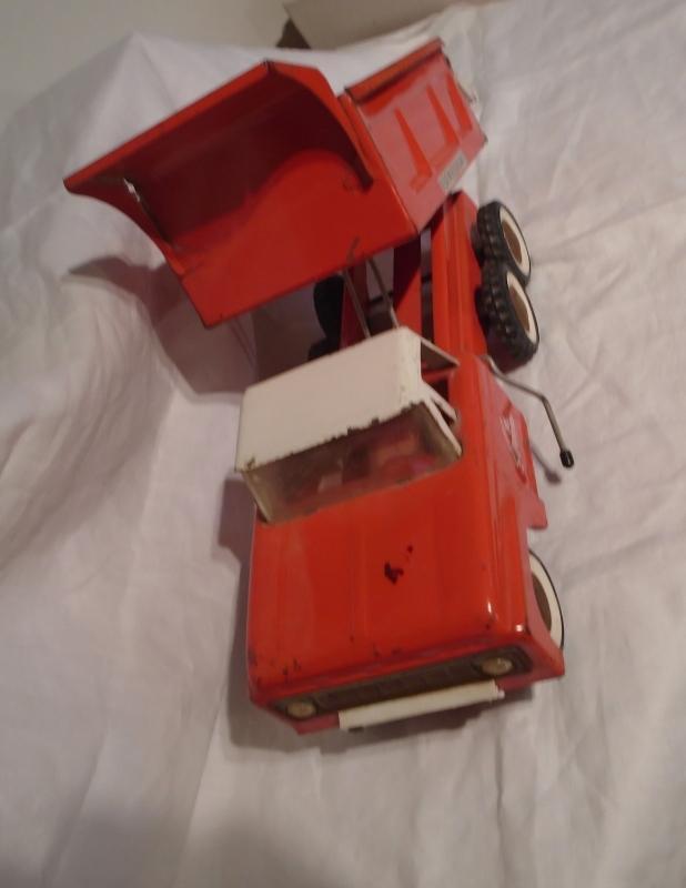 Budd L Lil Beaver Pressed Steel Dump Truck LOW LOW LOW PRICE